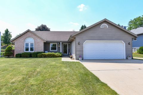 Photo of 1732 Erin Ln, Waukesha, WI 53188 (MLS # 1972297)