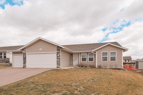 Photo of 3130 Emerald Dr, Janesville, WI 53546 (MLS # 1957055)