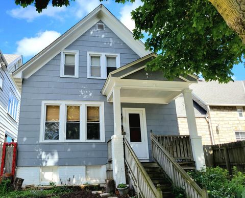 Photo of 2908 N Pierce St, Milwaukee, WI 53212 (MLS # 1924602)