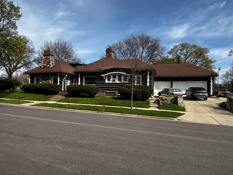 Photo of 2602 N Sherman Blvd, Milwaukee, WI 53210 (MLS # 1959735)