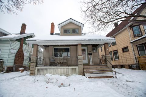 Photo of 1575 S 77th St, West Allis, WI 53214 (MLS # 1944947)