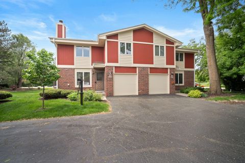 Photo of W144N4809 Stone Dr, Menomonee Falls, WI 53051 (MLS # 1922019)