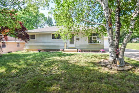 Photo of 420 Richard St, Waukesha, WI 53189 (MLS # 1970772)