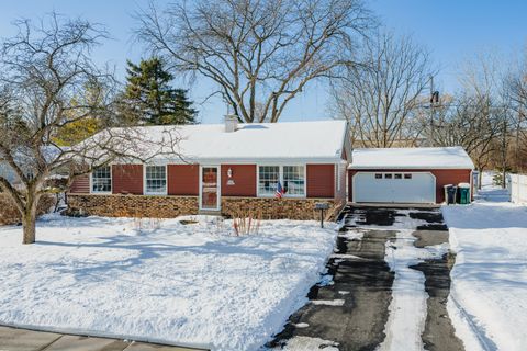 Photo of W207N17023 Parkview Dr, Jackson, WI 53037 (MLS # 1945317)