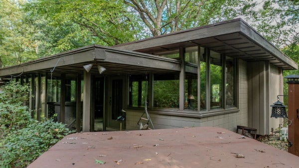 36619 NORMANDALE DR, OCONOMOWOC, WI 53066 - Image e86fc68ccc11cf4a449072e7e5603de0/1383117547