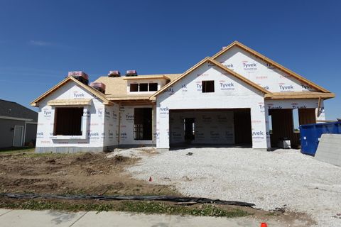 Photo of 1400 Periwinkle Pass, Oconomowoc, WI 53066 (MLS # 1966235)