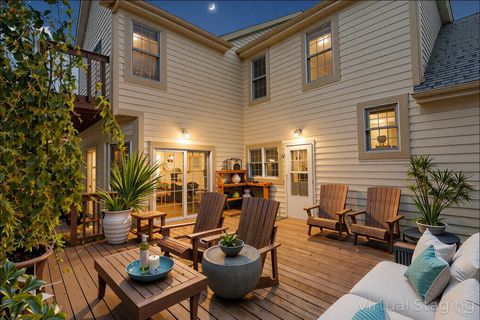 Photo of 8024 W Poplar Dr, Mequon, WI 53097 (MLS # 1919277)