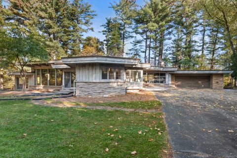 Photo of 1302 Ridgewood Ln, Wilson, WI 53081 (MLS # 1941437)