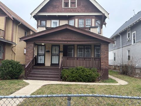 Photo of 2770 N 39th St, Milwaukee, WI 53210 (MLS # 1956397)