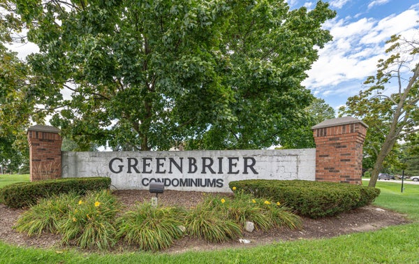 10625 N IVY CT, MEQUON, WI 53092 - Image e89cdb02b8ea4ed7665dc9ef288c1a80/3337929803