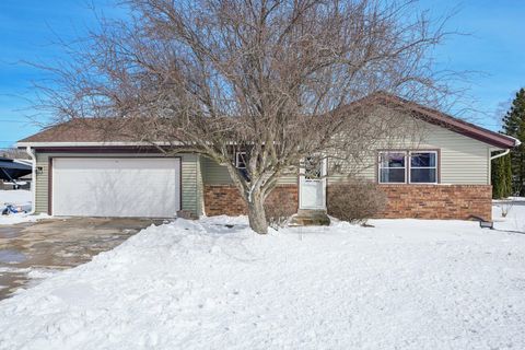 Photo of 7254 S 38th St, Franklin, WI 53132 (MLS # 1953630)