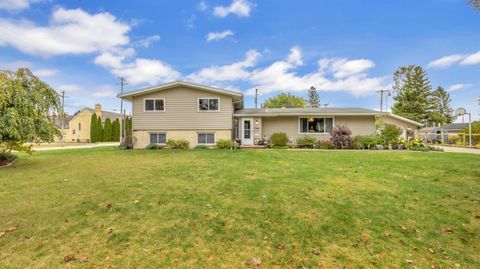 Photo of 540 Wisconsin Ave, North Fond Du Lac, WI 54937 (MLS # 1939735)