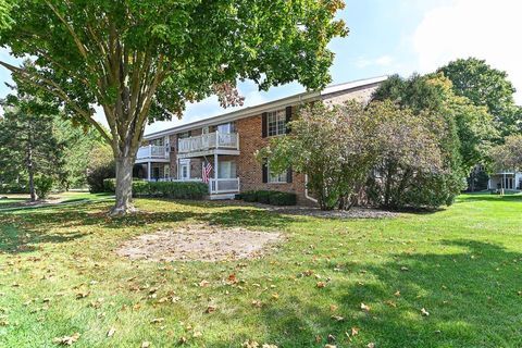 Photo of 157 Linden Ln, Thiensville, WI 53092 (MLS # 1936379) Photo of 157 Linden Ln, Thiensville, WI 53092 (MLS # 1936379)