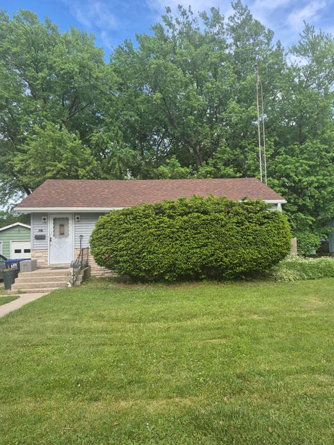 Photo of 517 N Wisconsin St, Elkhorn, WI 53121 (MLS # 1964656)