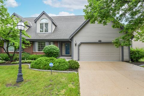 Photo of 7480 Carter Cir N, Franklin, WI 53132 (MLS # 1933152)