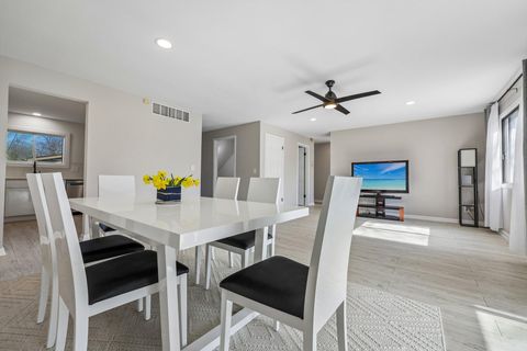 Photo of 5843 Cambridge Cir, Mount Pleasant, WI 53406 (MLS # 1959043)