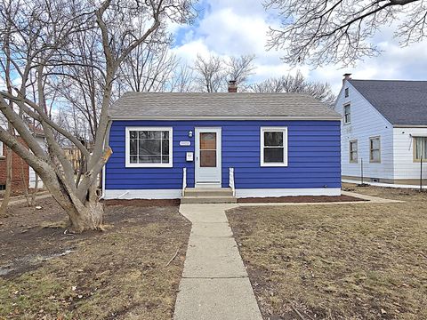 Photo of 5908 N 32nd St, Milwaukee, WI 53209 (MLS # 1951213)