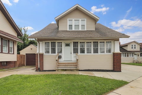 Photo of 2513 Roosevelt Rd, Kenosha, WI 53143 (MLS # 1980856)