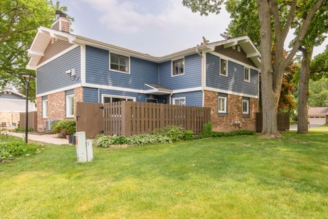 Photo of N76W14532 North Point Ct, Menomonee Falls, WI 53051 (MLS # 1921760)