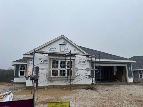 2106 Bluestem Dr, Waukesha, WI 53189 - #: 1893960