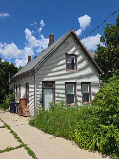 Photo of 3133 N Julia St, Milwaukee, WI 53212 (MLS # 1968101)