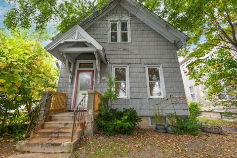 Photo of 2342 N Holton St, Milwaukee, WI 53212 (MLS # 1939201)
