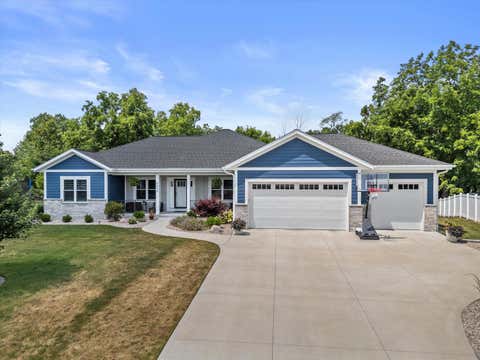 Photo of 6600 Hillstone Ct, Waterford, WI 53185 (MLS # 1974380)