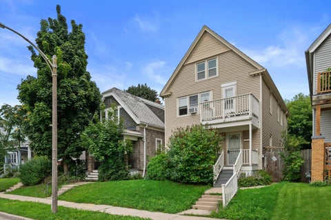 Photo of 2962 N Pierce St, Milwaukee, WI 53212 (MLS # 1978514)