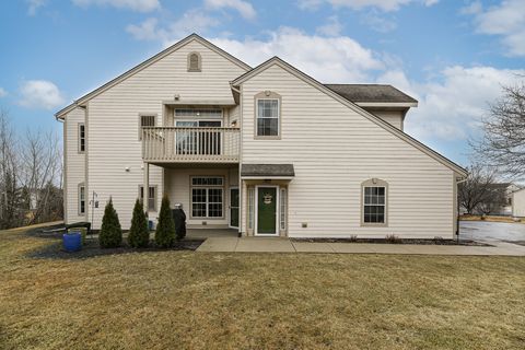 Photo of 8542 S Bedford Way, Oak Creek, WI 53154 (MLS # 1909044)