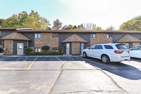 Photo of 637 Meadow Ln, Burlington, WI 53105 (MLS # 1984714)