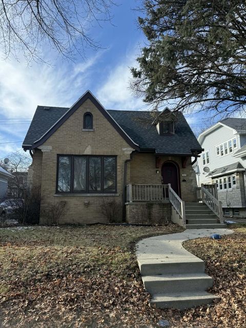Photo of 2845 N 57th St, Milwaukee, WI 53210 (MLS # 1947659)