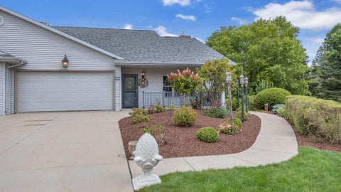 Photo of 1402 Kaat Ln, Wilson, WI 53081 (MLS # 1978988)