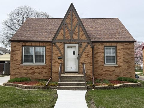 Photo of 2540 Lincoln Rd, Kenosha, WI 53144 (MLS # 1957671)