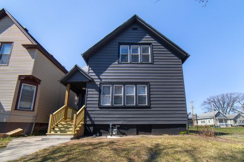 Photo of 2937 N 11th St, Milwaukee, WI 53206 (MLS # 1957023)