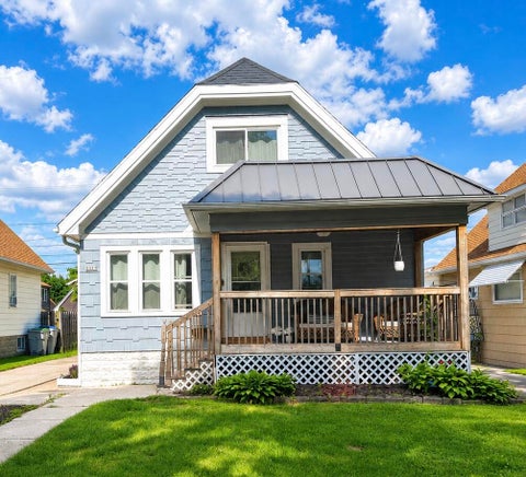 Photo of 2567 N 59th St, Milwaukee, WI 53210 (MLS # 1968077)