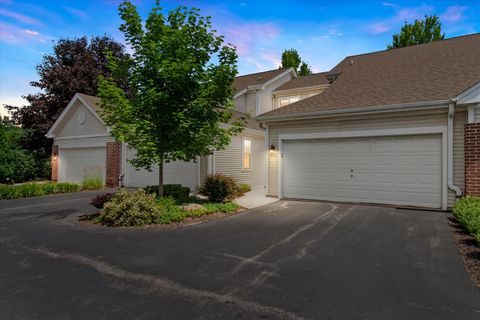 Photo of 6913 W Rawson Ave, Franklin, WI 53132 (MLS # 1925416)