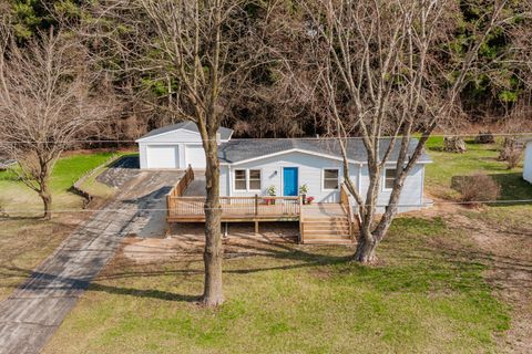 MLS: 1911663