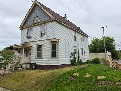 Photo of 421 E Chambers St N, Milwaukee, WI 53212 (MLS # 1927568)