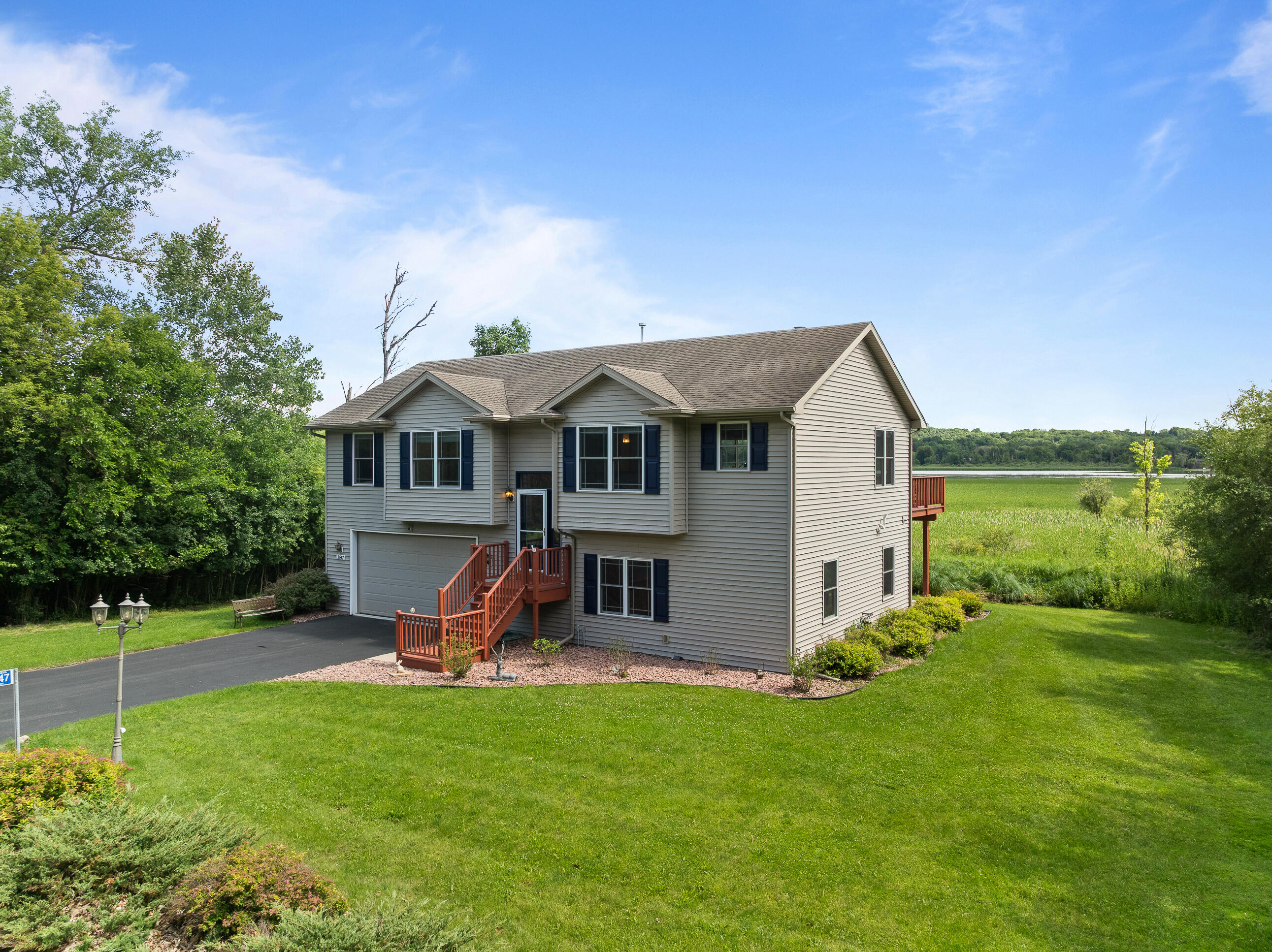 W3647 Lakeview Dr-3