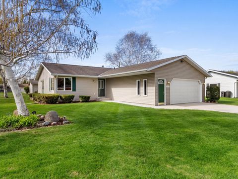 Photo of 3903 Madeline Ln, Manitowoc, WI 54220 (MLS # 1961689)