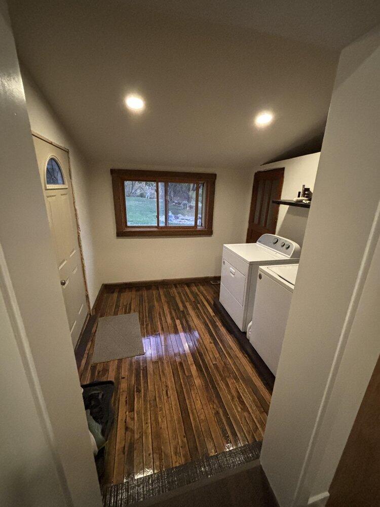 Fontana, Wisconsin 53125, United States, 3 Bedrooms Bedrooms, ,3 BathroomsBathrooms,Residential,Active,231313