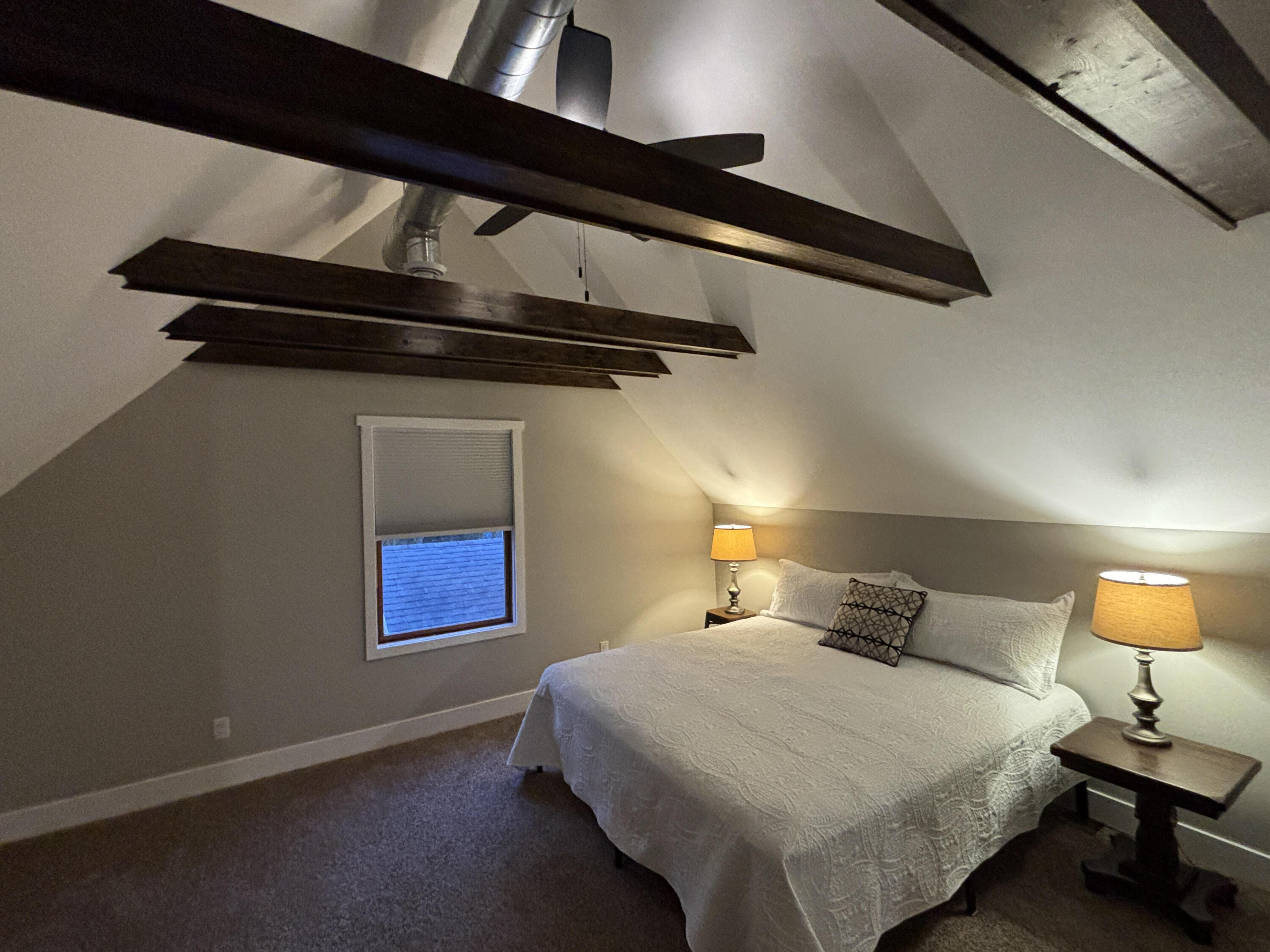 Fontana, Wisconsin 53125, United States, 3 Bedrooms Bedrooms, ,3 BathroomsBathrooms,Residential,Active,231313