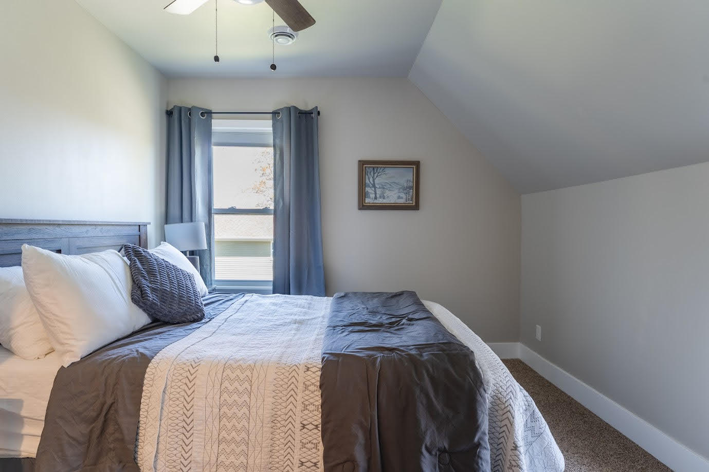 Fontana, Wisconsin 53125, United States, 3 Bedrooms Bedrooms, ,3 BathroomsBathrooms,Residential,Active,231313