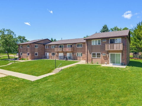 Photo of 420 Racine St, Waterford, WI 53185 (MLS # 1967907)