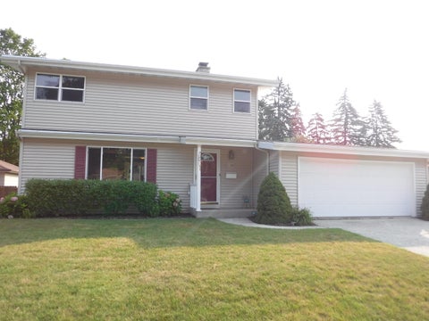 Photo of 1708 Nagle Ave, Manitowoc, WI 54220 (MLS # 1976218)