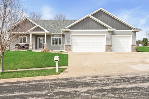 Photo of 503 Russell Dr W, Holmen, WI 54636 (MLS # 1958294)