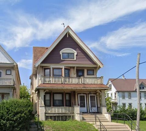 Photo of 2963 N Holton St, Milwaukee, WI 53212 (MLS # 1929822)