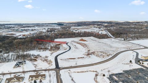 Photo of 214 Hidden Valley Cir, Fond Du Lac, WI 54937 (MLS # 1949215)