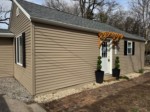 Photo of 33312 Fairview Ct, Burlington, WI 53105 (MLS # 1956357)