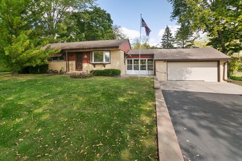 Photo of N75W15758 Colony Rd, Menomonee Falls, WI 53051 (MLS # 1938850)